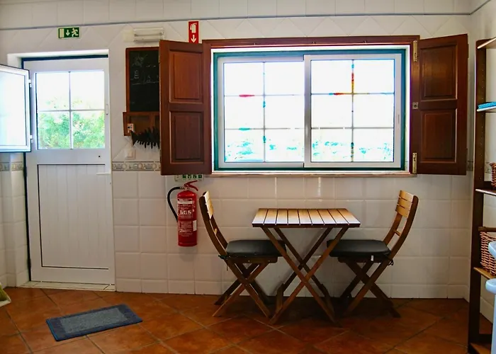 Casa de Férias Carlos House - Beach, Sunny Balcony, Shared Pool Baleal