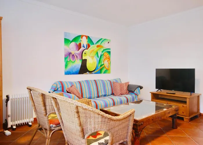 Casa de Férias Carlos House - Beach, Sunny Balcony, Shared Pool