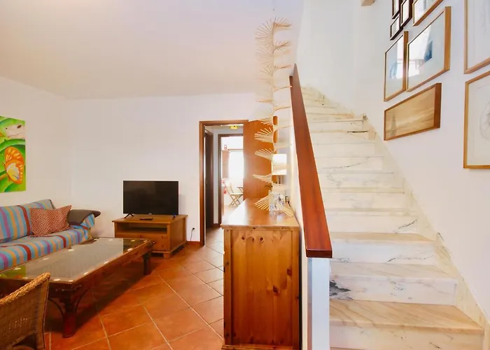 Carlos House - Beach, Sunny Balcony, Shared Pool * Baleal
