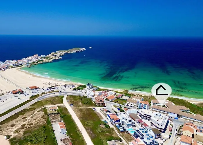 Carlos House - Beach, Sunny Balcony, Shared Pool Casa de Férias *